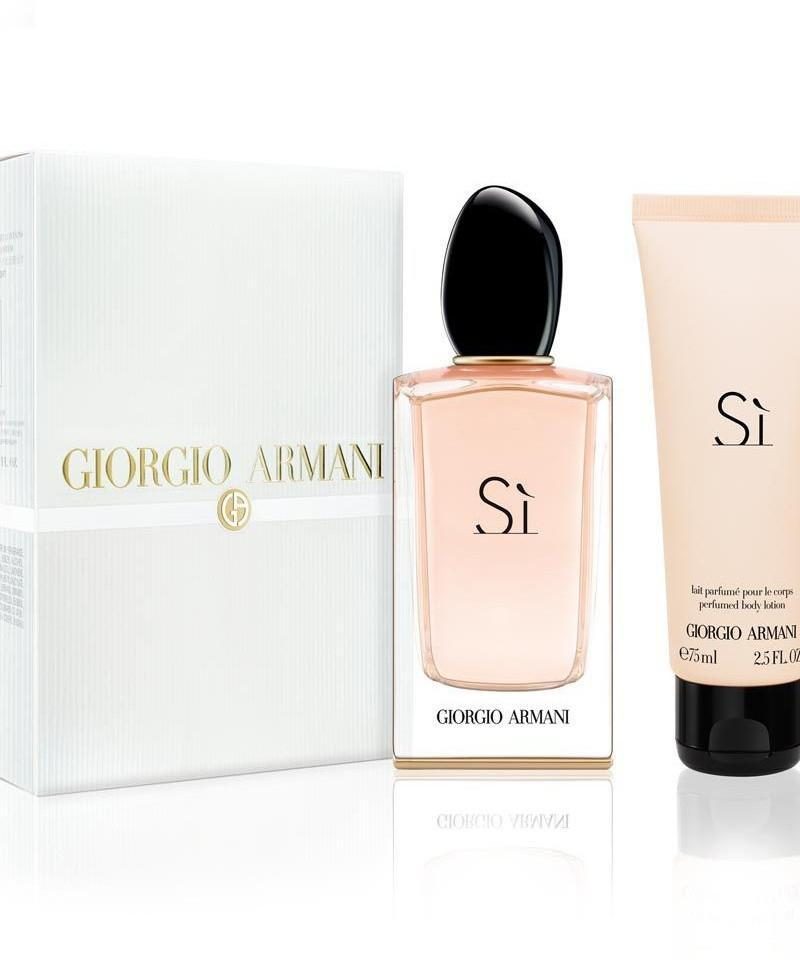 Giorgio Armani Si Подаръчен комплект за жени на супер цена от parfium.bg